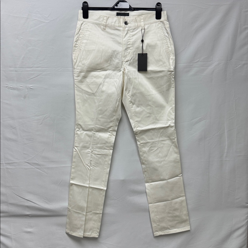 John Varvatos Men's Cream Slim Jeans. (JV047)